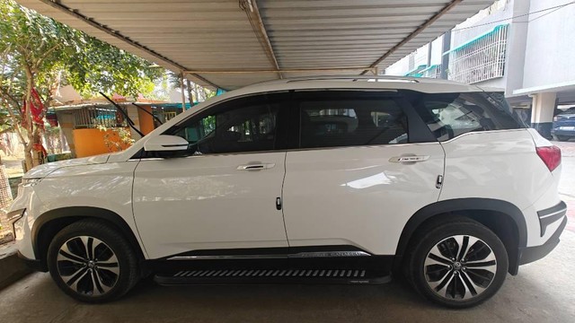 Second-hand 2022 MG Hector Sharp CVT for sale in Bhopal-3