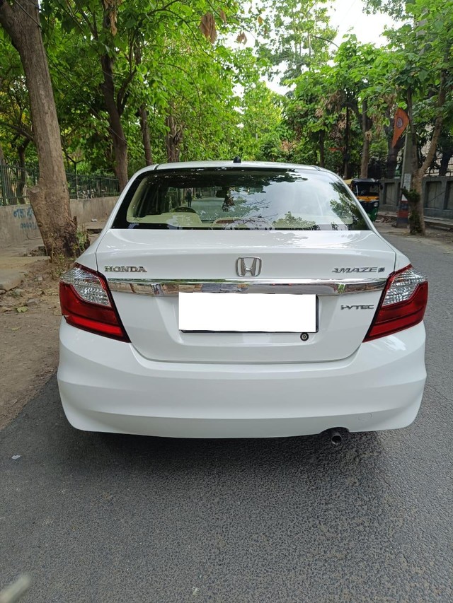 Second-hand 2017 Honda Amaze S i-VTEC for sale in New Delhi-2