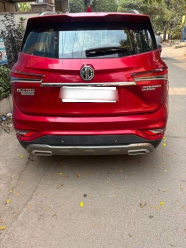 Second-hand 2020 MG Hector Plus Sharp DCT for sale in Secunderabad-6