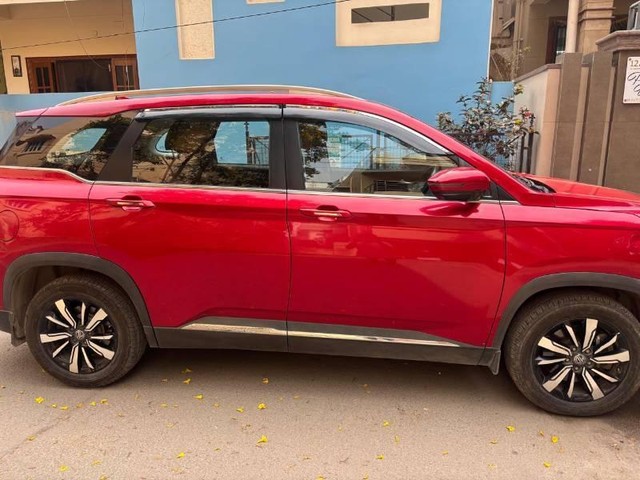 Second-hand 2020 MG Hector Plus Sharp DCT for sale in Secunderabad-3