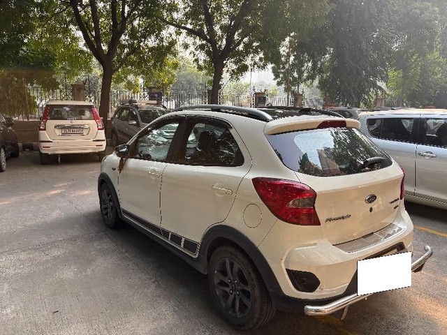 Second-hand 2020 Ford Freestyle Titanium Plus Diesel for sale in Patna-1