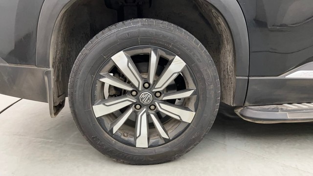 Second-hand 2020 MG Hector Sharp DCT for sale in Mumbai-18