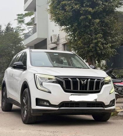 Second-hand 2024 Mahindra XUV700 AX5 5Str Diesel AT for sale in Ludhiana