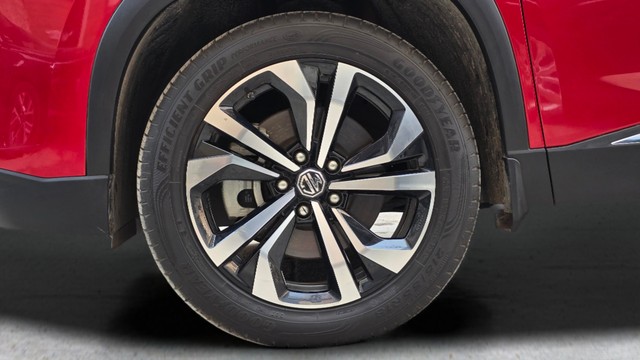 Second-hand 2024 MG Hector Plus 1.5 Turbo Smart 7 Str for sale in New Delhi-13