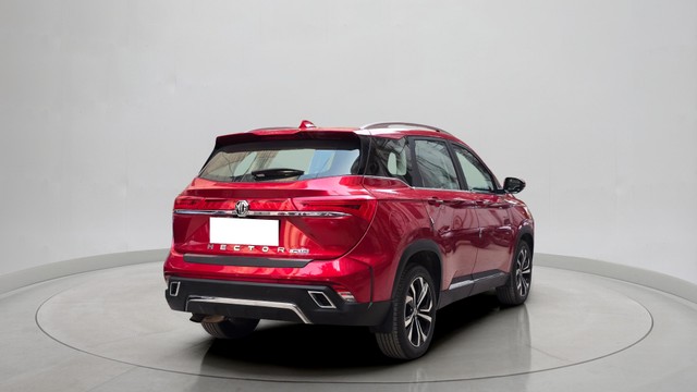 Second-hand 2024 MG Hector Plus 1.5 Turbo Smart 7 Str for sale in New Delhi-17