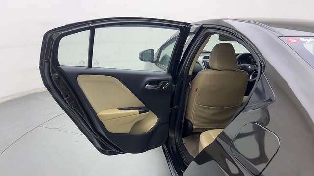 Second-hand 2018 Honda City V for sale in Ghaziabad-30