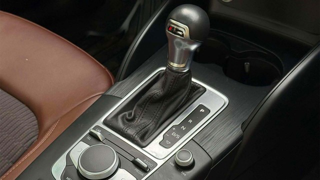 Second-hand 2018 Audi A3 35 TFSI Premium for sale in New Delhi-6