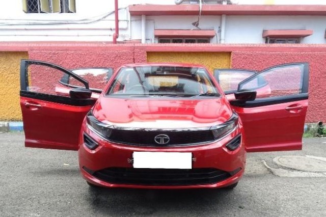 Second-hand 2021 Tata Altroz XE BSVI for sale in Kolkata-3