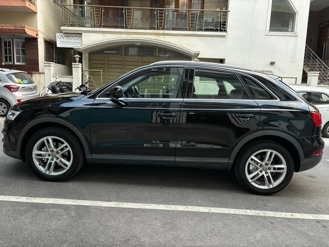 Second-hand 2018 Audi Q3 30 TDI Premium FWD for sale in Bangalore-3