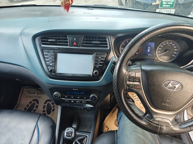 Hyundai i20 Active 1.2 SX Second-hand 2017 Hyundai i20 Active 1.2 SX for sale in Dehradun-9