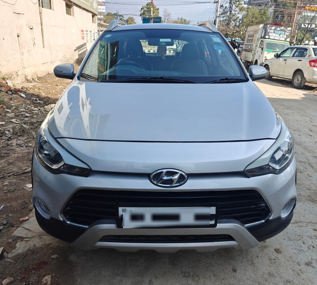 Hyundai i20 Active 1.2 SX Second-hand 2017 Hyundai i20 Active 1.2 SX for sale in Dehradun-2