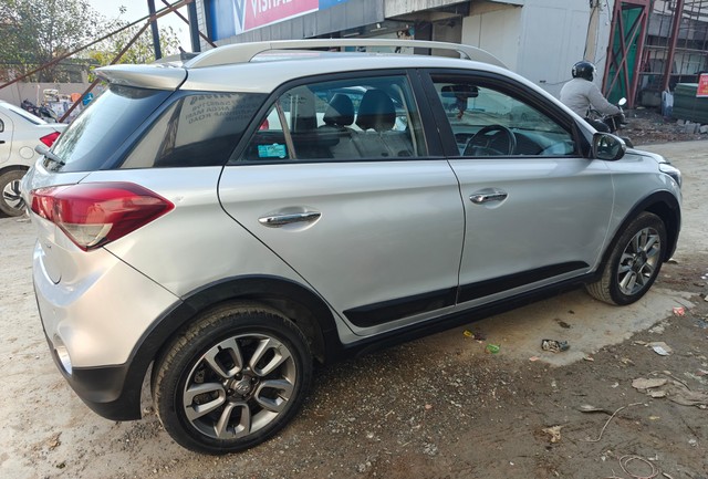 Hyundai i20 Active 1.2 SX Second-hand 2017 Hyundai i20 Active 1.2 SX for sale in Dehradun-8