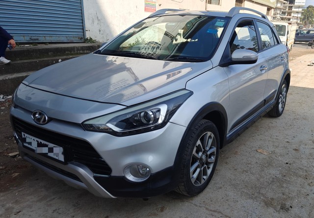 Hyundai i20 Active 1.2 SX Second-hand 2017 Hyundai i20 Active 1.2 SX for sale in Dehradun-1