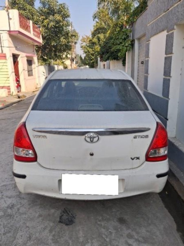 Second-hand 2011 Toyota Etios VX for sale in Haldwani-1