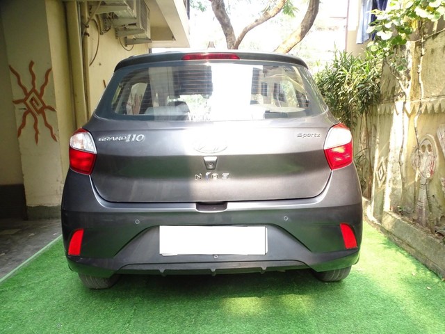Second-hand 2019 Hyundai Grand i10 Nios AMT Sportz for sale in Kolkata-1