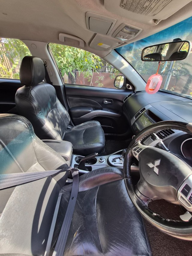 Mitsubishi Outlander 2.4 Second-hand 2009 Mitsubishi Outlander 2.4 for sale in Chandigarh-8