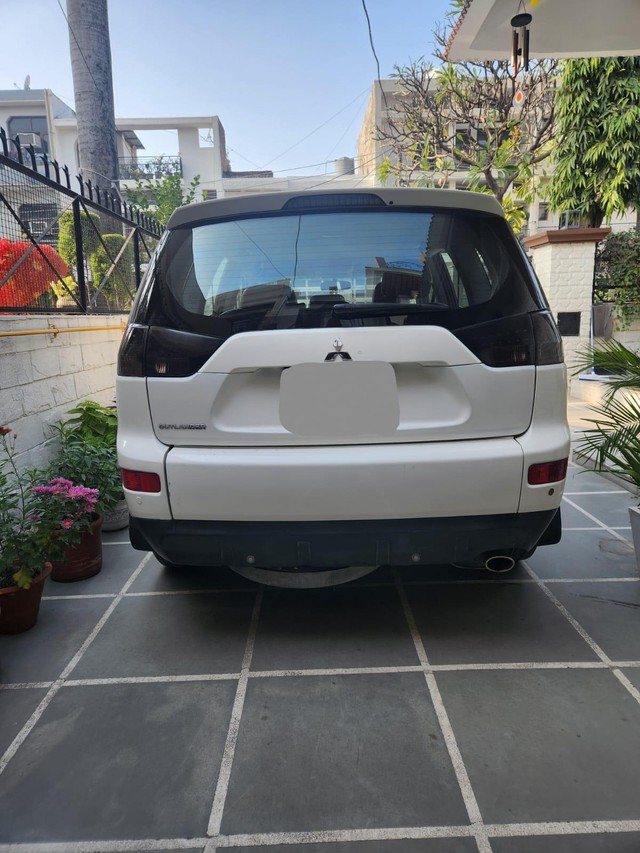 Mitsubishi Outlander 2.4 Second-hand 2009 Mitsubishi Outlander 2.4 for sale in Chandigarh-1