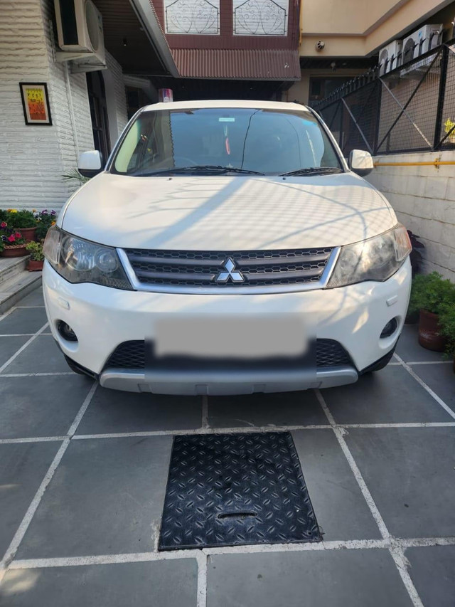 Mitsubishi Outlander 2.4 Second-hand 2009 Mitsubishi Outlander 2.4 for sale in Chandigarh-0