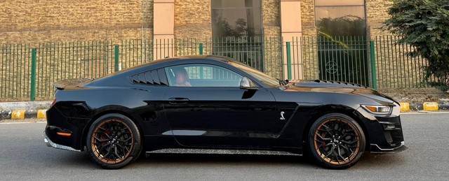 Second-hand 2019 Ford Mustang V8 for sale in New Delhi-1