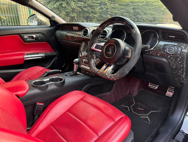 Second-hand 2019 Ford Mustang V8 for sale in New Delhi-16