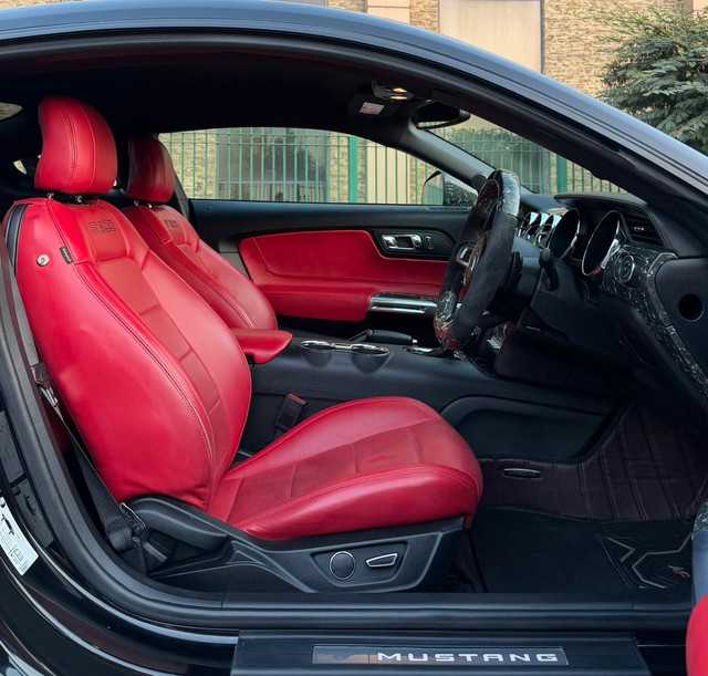 Second-hand 2019 Ford Mustang V8 for sale in New Delhi-5