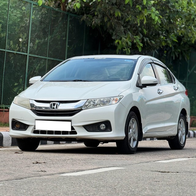 Second-hand 2016 Honda City i VTEC CVT VX for sale in New Delhi-3