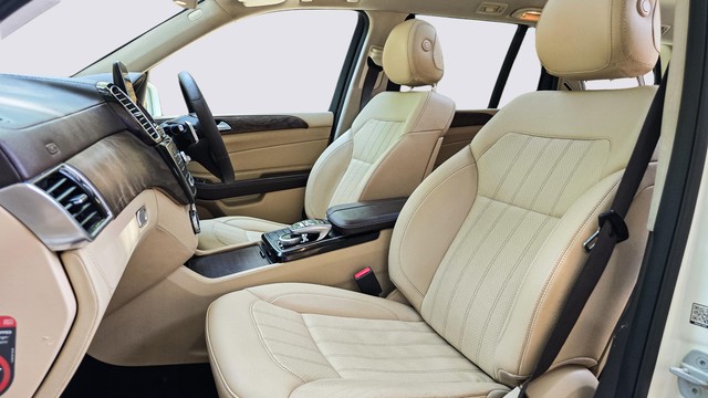 Second-hand 2017 Mercedes-Benz GLS 350d 4MATIC for sale in Gurgaon-9