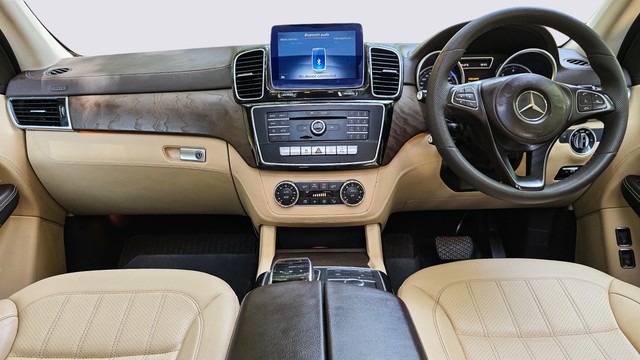 Second-hand 2017 Mercedes-Benz GLS 350d 4MATIC for sale in Gurgaon-6