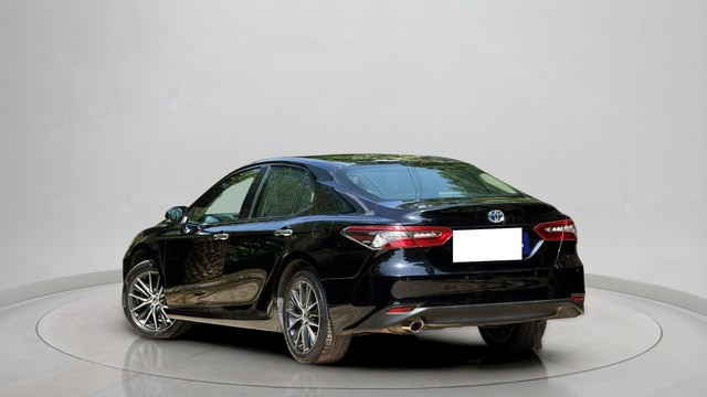 Second-hand 2023 Toyota Camry 2.5 Hybrid for sale in Gurgaon-8