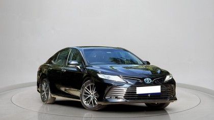 Second-hand 2023 Toyota Camry 2.5 Hybrid for sale in Gurgaon
