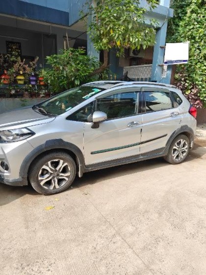 Second-hand 2017 Honda WR-V i-DTEC VX for sale in Indore
