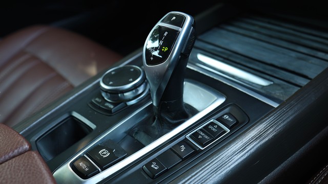 Second-hand 2014 BMW X5 xDrive 30d for sale in Gurgaon-10