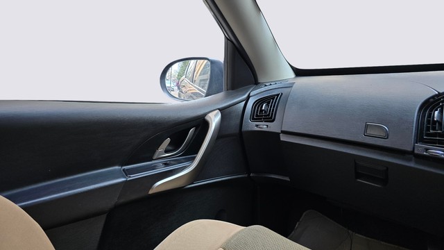 Second-hand 2018 Mahindra XUV500 W7 AT BSIV for sale in Gurgaon-7