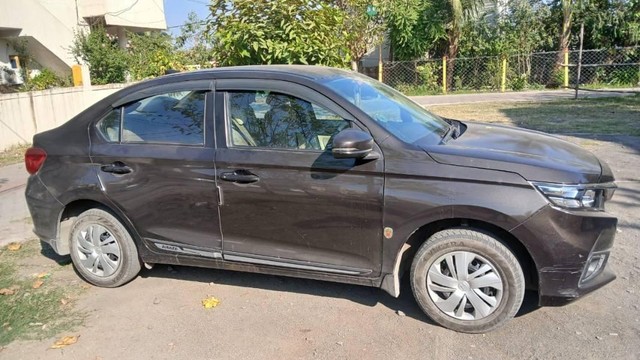 Second-hand 2021 Honda Amaze 2nd Gen S CVT BSVI for sale in Valsad-5