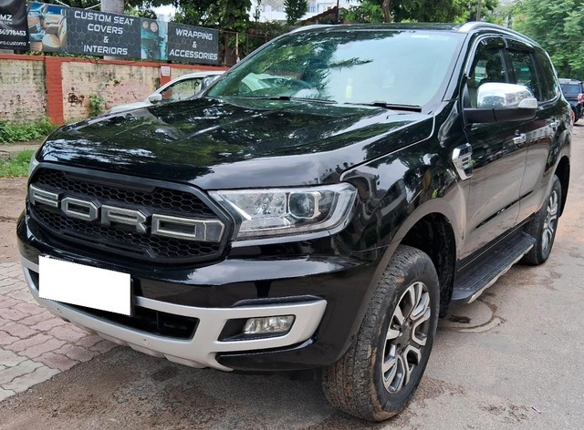 Second-hand 2021 Ford Endeavour Titanium Plus 4X2 AT for sale in Lucknow-3