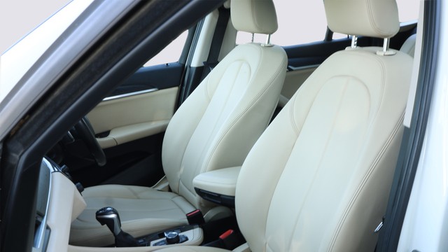 Second-hand 2017 BMW X1 sDrive 20d xLine for sale in Gurgaon-5