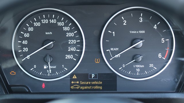 Second-hand 2017 BMW X1 sDrive 20d xLine for sale in Gurgaon-8