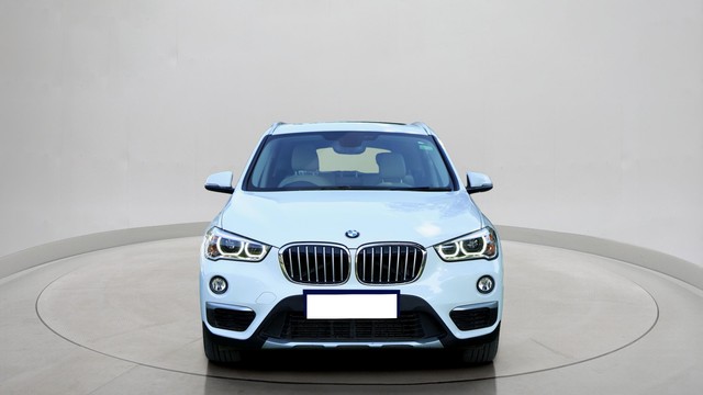 Second-hand 2017 BMW X1 sDrive 20d xLine for sale in Gurgaon-3