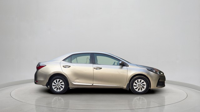 Second-hand 2017 Toyota Corolla Altis 1.4 DG for sale in Gurgaon-3