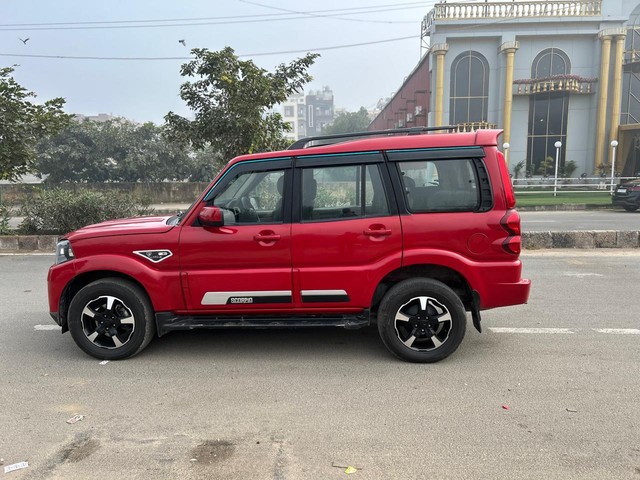 Second-hand 2022 Mahindra Scorpio S 11 BSVI for sale in New Delhi-3