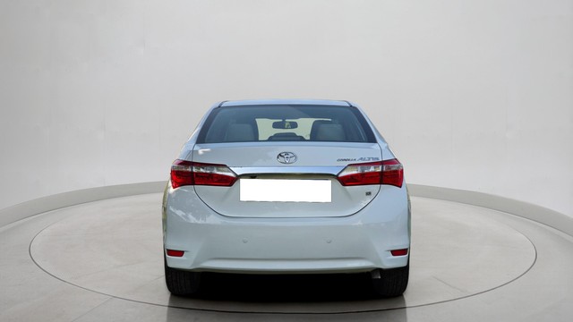 Second-hand 2015 Toyota Corolla Altis 1.8 J for sale in Gurgaon-3
