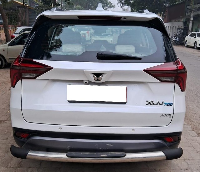 Second-hand 2024 Mahindra XUV700 AX5 7 Str Diesel AT for sale in Lucknow