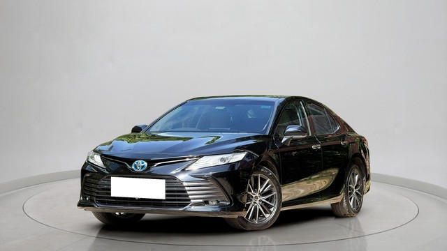 Second-hand 2023 Toyota Camry 2.5 Hybrid for sale in Faridabad-3