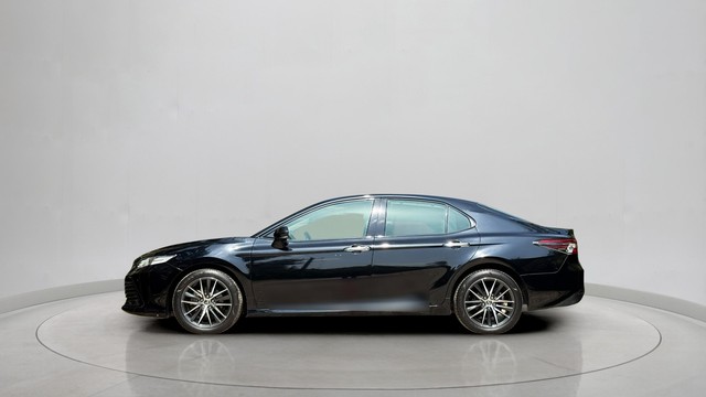 Second-hand 2023 Toyota Camry 2.5 Hybrid for sale in Faridabad-2