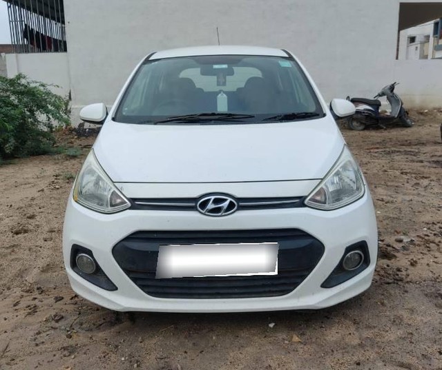 Second-hand 2015 Hyundai Grand i10 Magna for sale in Surendranagar-4