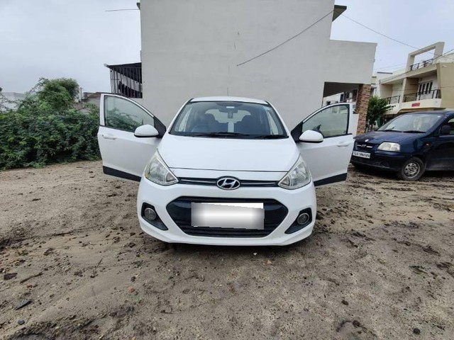 Second-hand 2015 Hyundai Grand i10 Magna for sale in Surendranagar-5