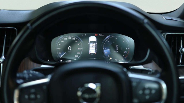 Second-hand 2019 Volvo XC60 Momentum D4 BSIV for sale in Faridabad-8