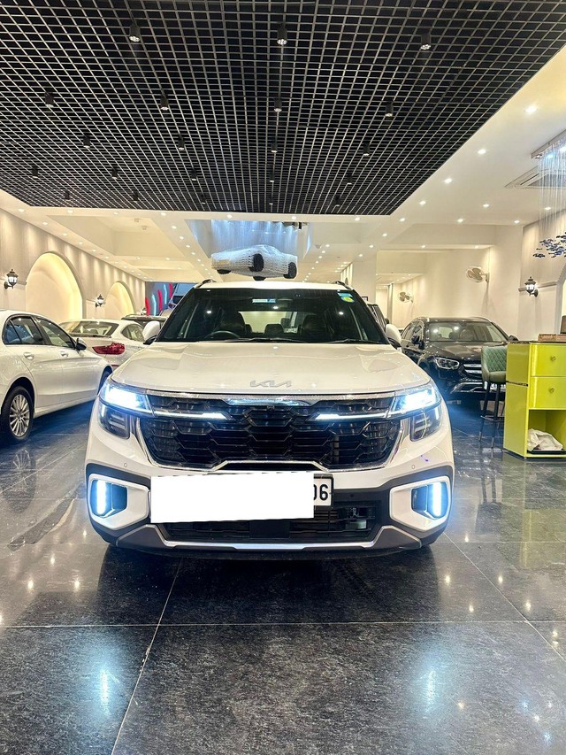 Second-hand 2023 Kia Seltos GTX Plus Turbo DCT for sale in New Delhi-5