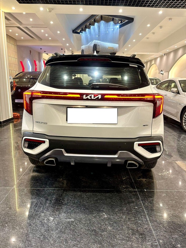 Second-hand 2023 Kia Seltos GTX Plus Turbo DCT for sale in New Delhi-2