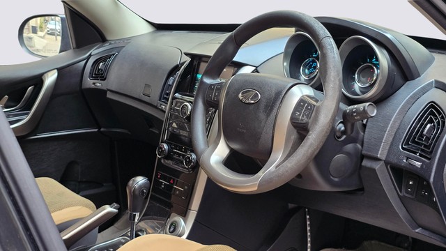 Second-hand 2018 Mahindra XUV500 W7 AT BSIV for sale in Faridabad-11